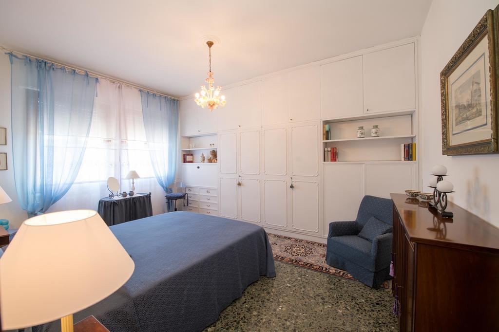 Savoia & Jolanda Apartments 2 Venedig Zimmer foto